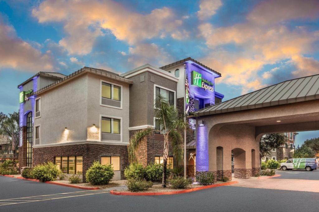 Sleep Inn & Suites Tempe Asu Campus Exteriér fotografie